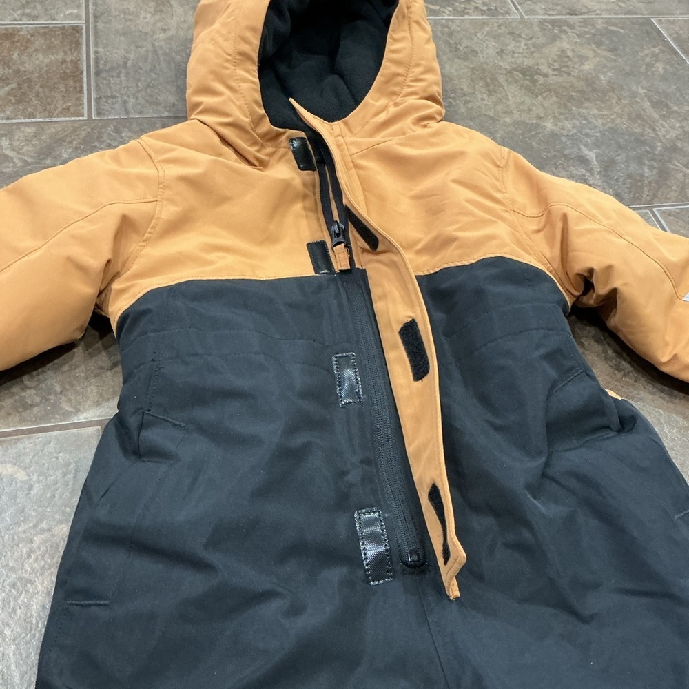 💰Make an offer, bundle and save💰 Kids Two-Tone Hooded Snowsuit - Picture 3 of 7